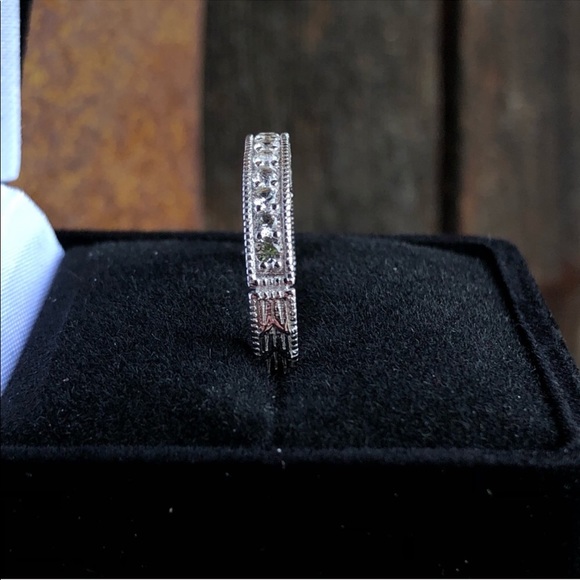 STERLING SILVER WHITE SAPPHIRE RING - Picture 4 of 8